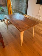 Vintage houten tafel met witte poten, Ophalen, Zo goed als nieuw