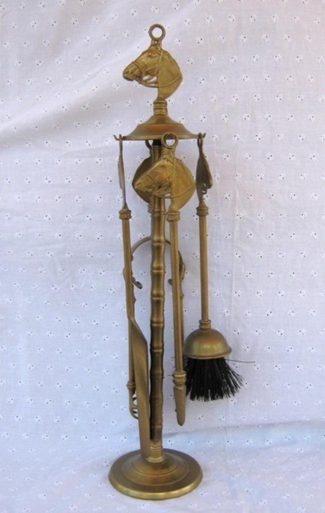 Kolenhaardstel, messing met paardenhoofden., Antiek en Kunst, Curiosa en Brocante, Ophalen