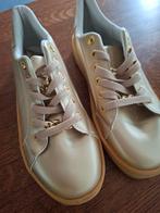 NIEUW GOUDKLEURIGE SNEAKERS, Ophalen, Nieuw, Sneakers of Gympen