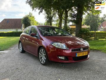 Fiat Bravo 1.9 MultiJet Sport | Cruise + Clima + Navi + Came beschikbaar voor biedingen