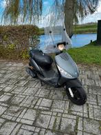 Piaggo zipp 2017 net onderhoud gehad, Fietsen en Brommers, Scooters | Piaggio, Ophalen of Verzenden, Zo goed als nieuw