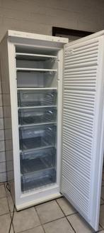 Bauknecht Diepvrieskast - Vrijstaand - 235 liter, Gebruikt, Minder dan 60 cm, 160 cm of meer, Energieklasse A of zuiniger
