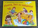 Marianne Busser & Ron Schröder - Hoera, het is vakantie!, Ophalen of Verzenden, Zo goed als nieuw, Marianne Busser en Ron Schröder