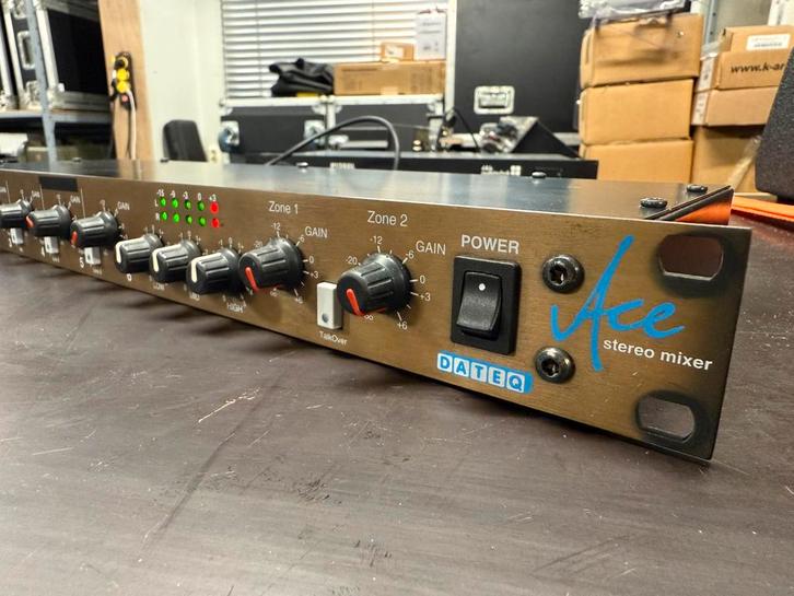 Dateq Ace Mixer - Goede Staat!, Muziek en Instrumenten, Mengpanelen, Zo goed als nieuw, 5 tot 10 kanalen, Microfooningang, Ophalen of Verzenden