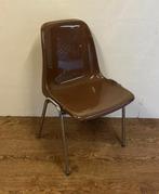 320 stapel stoelen stackchair vintage kunststof kuip retro!, Huis en Inrichting, Stoelen, Vijf, Zes of meer stoelen, Metaal, Ophalen of Verzenden