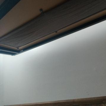 In hoogte verstelbaar bureau - in goede staat - afbeelding 6