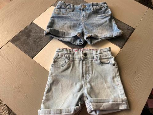 2 Korte broekjes mt 134 voor 2 euro !!!, Kinderen en Baby's, Kinderkleding | Maat 134, Gebruikt, Meisje, Broek, Ophalen of Verzenden