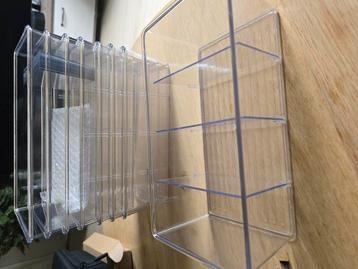 Kast organizer. 8 bakken incl 3 scheidingaplaatjes per bak. beschikbaar voor biedingen