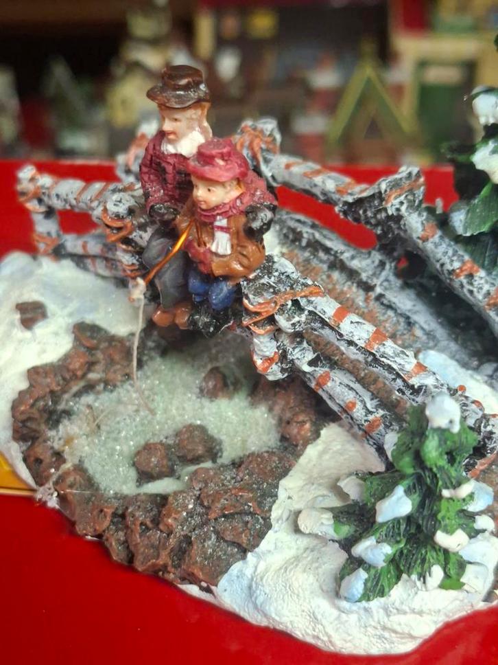 Kerstdorp Tafereel: Vissen in de Sneeuw, Diversen, Kerst, Ophalen of Verzenden