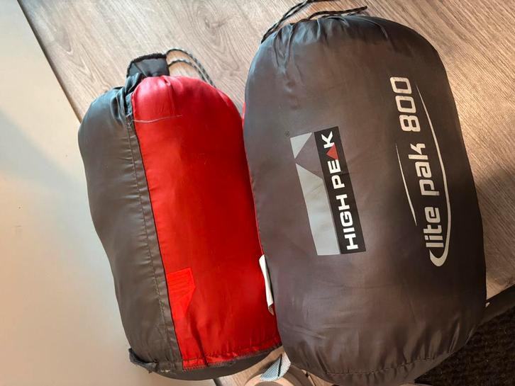 High Peak Lite Pak 800 slaapzak, Caravans en Kamperen, Slaapzakken, Zo goed als nieuw, Ophalen