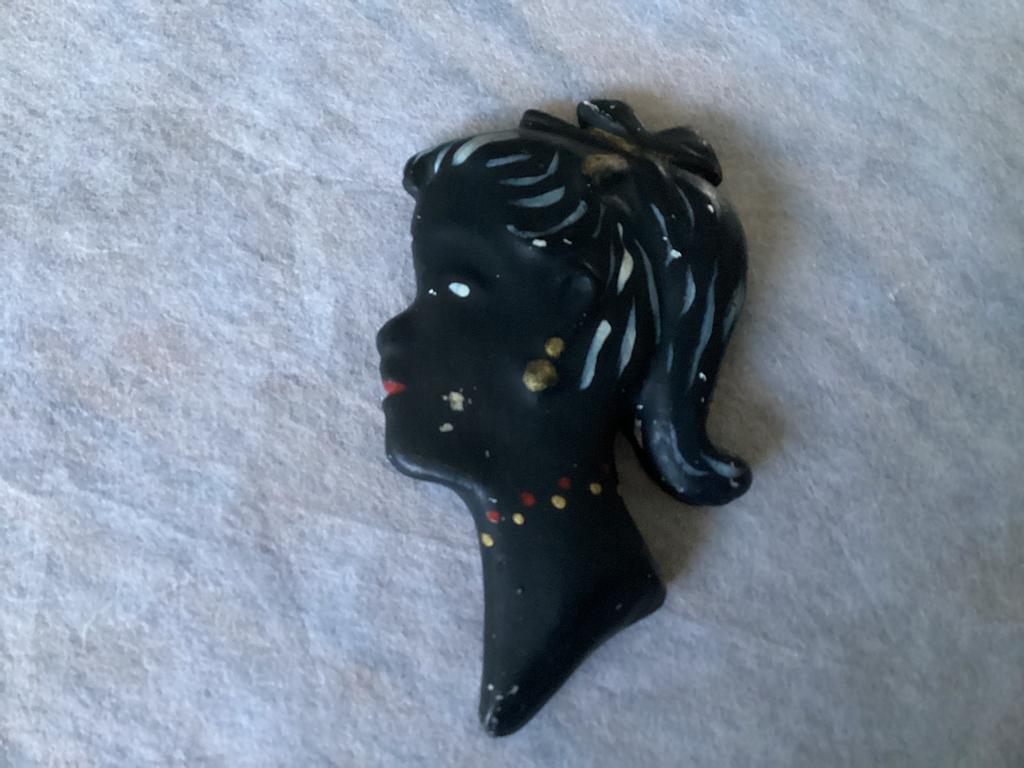 Vintage wandkopje meisje,sculptuur jaren 60-70, paardestaart, Antiek en Kunst, Ophalen of Verzenden