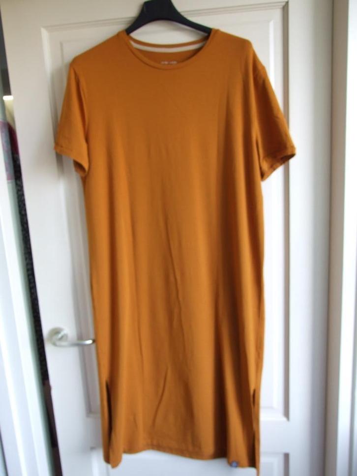 Kuyichi nieuwe mosterd kleur lange jurk in t-shirt stof XL, Kleding | Dames, Jurken, Nieuw, Maat 46/48 (XL) of groter, Overige kleuren