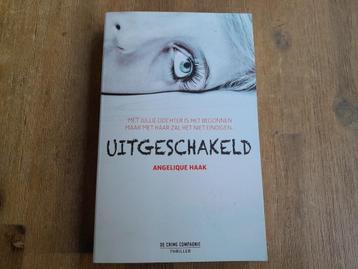 Angelique Haak/ Uitgeschakeld beschikbaar voor biedingen
