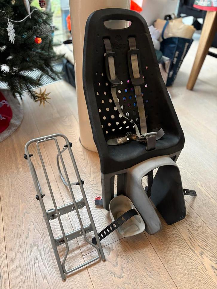 Yepp Fiets Kinderzitje, Fietsen en Brommers, Fietsaccessoires | Fietsstoeltjes, Gebruikt, Achterzitje, 9 t/m 18 kg, Voetsteuntjes