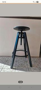 2 Dalfred krukken., Huis en Inrichting, Barkrukken, 2 krukken, Ophalen, Zo goed als nieuw, 60 tot 90 cm