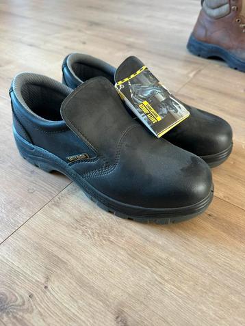 Werkschoenen nieuw maat 41 beschikbaar voor biedingen