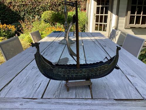 Bronzen Vikingschip - Uniek Decoratief Stuk      40 cm lang, Antiek en Kunst, Antiek | Woonaccessoires, Ophalen of Verzenden