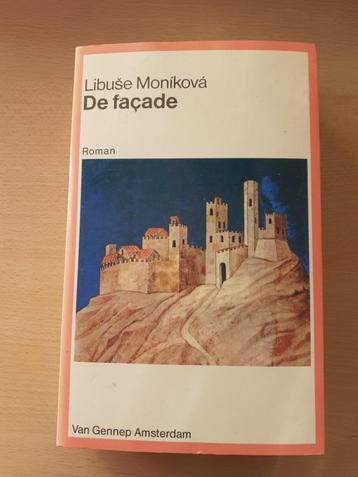 Libuse Monikova - De facade beschikbaar voor biedingen