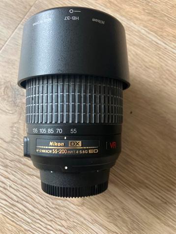 Nikon AF-S DX 55-200mm VR Lens beschikbaar voor biedingen