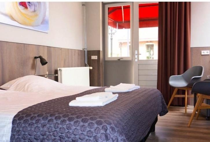 Hotel Waddengenot Pieterburen met ontbijt 2 personen, Tickets en Kaartjes, Hotelbonnen, Twee personen, 1 overnachting