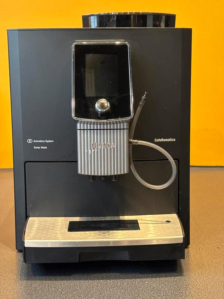 Nivona 1030 Koffiemachine - Volautomatisch, Witgoed en Apparatuur, Koffiezetapparaten, Gebruikt, Koffiebonen, Koffiemachine, 10 kopjes of meer