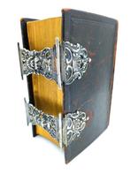 Bijbel met zilveren sloten, S.T. Reitsma, Sneek, ca. 1850