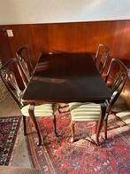 Klassieke eettafel met 4 groen bekleedde stoelen, Ophalen, Gebruikt, 100 tot 150 cm, 50 tot 100 cm