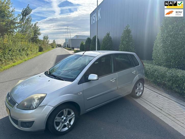 Ford Fiesta 1.3-8V Futura # AIRCO / ELECRAMEN / NEWAPK / NAP, Auto's, Ford, Bedrijf, Te koop, Fiësta, ABS, Airbags, Airconditioning