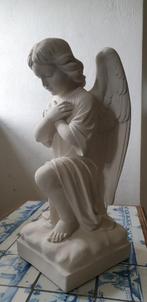 grote knielende engel, Antiek en Kunst, Antiek | Religie, Ophalen