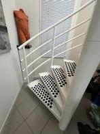 Spiltrap, rechtdraaiend, D190cm, hoogte 290cm, Ophalen, Zo goed als nieuw, Trap, 2 tot 4 meter