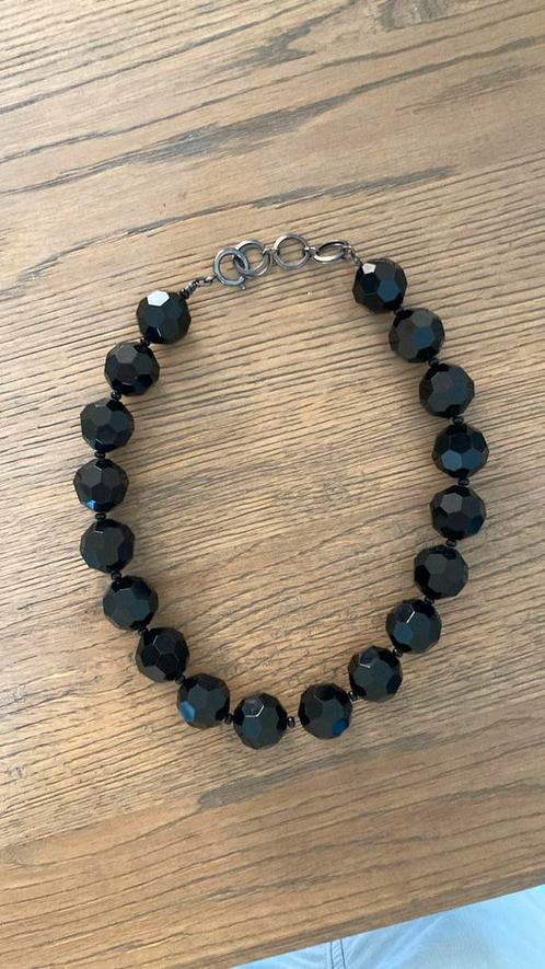 Mooie zwarte kralenketting - in nieuwstaat, Sieraden, Tassen en Uiterlijk, Edelstenen, Zo goed als nieuw, Ophalen of Verzenden