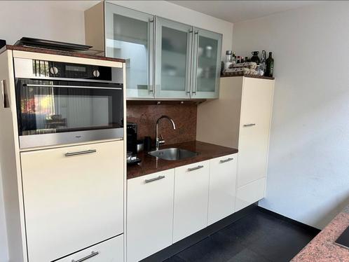 Keuken met kookeiland, Huis en Inrichting, Keuken | Complete keukens, Zo goed als nieuw, Graniet of Steen, Met kookeiland, Ophalen