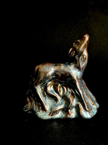 Sphinx Maastricht Aardewerk Hertje ca. 1935 Willem Visser beschikbaar voor biedingen