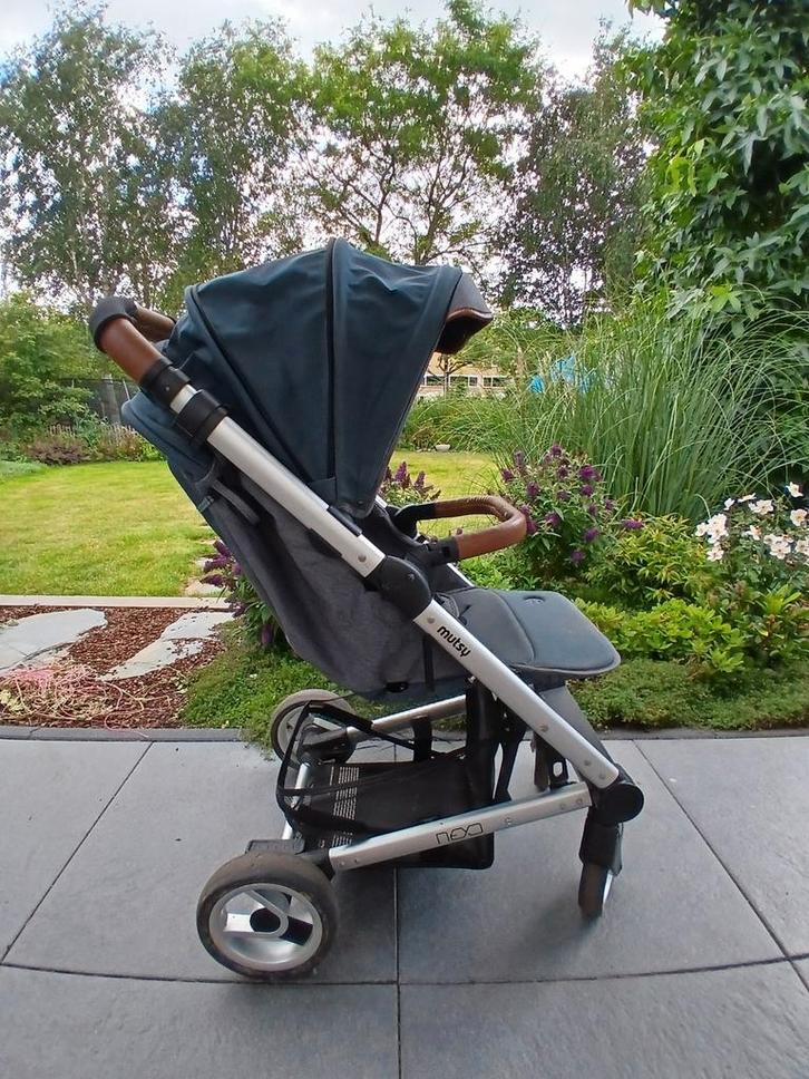 Mutsy Nexo kinderwagen / buggy inclusief winter voetenzak, Kinderen en Baby's, Kinderwagens en Combinaties, Gebruikt, Kinderwagen