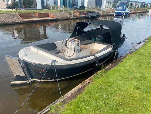 Mooie Isloep 585, Watersport en Boten, Sloepen, Gebruikt, 10 tot 30 pk, 3 tot 6 meter, Binnenboordmotor, Diesel, Polyester, Ophalen