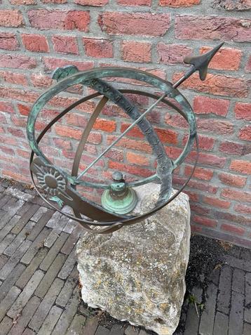 Antieke koperen zonnewijzer diameter 42 cm beschikbaar voor biedingen