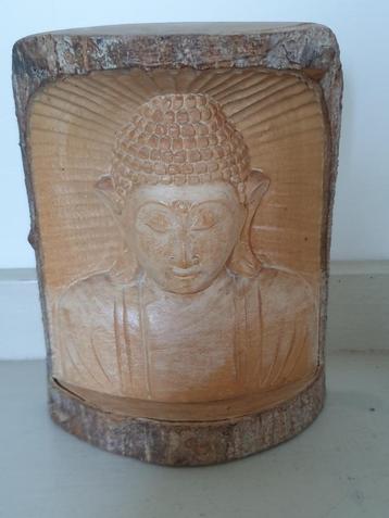 Uniek exemplaar,uit hout gesneden Boeddhabeeld.Handmade,14cm beschikbaar voor biedingen