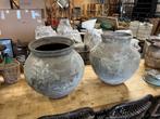 2 x Oude Stenen Vaas staat mooi in Sober/Landelijk Interieur, Huis en Inrichting, Woonaccessoires | Vazen, Ophalen, Overige kleuren