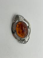 A593 Prachtige zilveren broche barnsteen, Sieraden, Tassen en Uiterlijk, Broches, 4 tot 7 cm, Ophalen of Verzenden, X, Met edelsteen