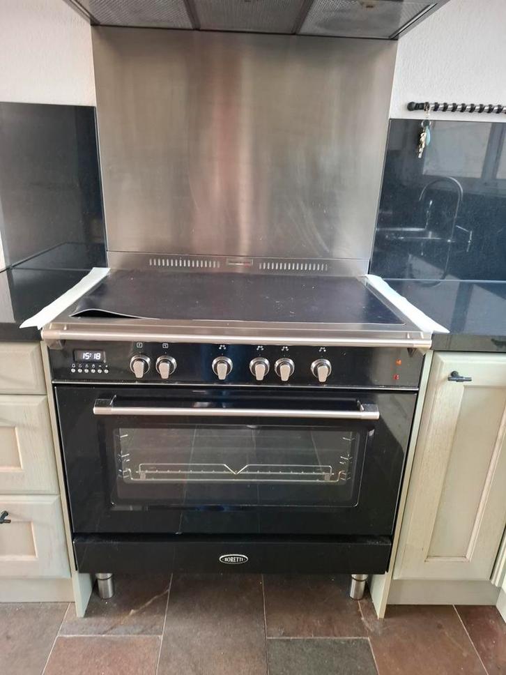 Boretti inductie fornuis 90cm breed, Witgoed en Apparatuur, Fornuizen, Vrijstaand, Inductie, 5 kookzones of meer, 90 tot 95 cm