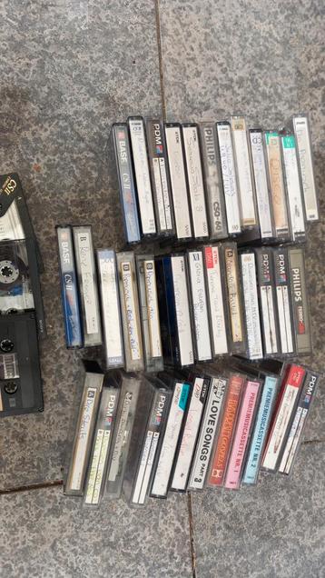 Vintage Cassettebandjes - Grote Partij beschikbaar voor biedingen