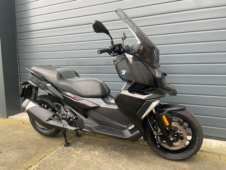BMW C400X C 400 X: Allblack, Led, Smoke, Puig, Groot onderho, Motoren, Motoren | BMW, Bedrijf, Scooter, 12 t/m 35 kW, 1 cilinder