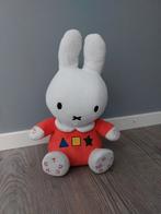 Sprekende en zingende rode nijntje knuffel, Ophalen of Verzenden, Zo goed als nieuw, Overige typen, Met geluid