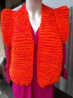 Nieuw handgebreid Fuchia/Oranje Gilet model Kiro by Kim, Ophalen of Verzenden, Nieuw, Oranje