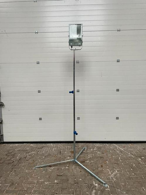 Driepoot statief, Doe-het-zelf en Verbouw, Bouwverlichting, Nieuw, Overige typen, Met statief, Ophalen