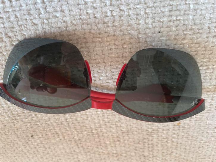 Ray-Ban Zonnebril Rood Ferrari lage oplage, Sieraden, Tassen en Uiterlijk, Zonnebrillen en Brillen | Dames, Zo goed als nieuw