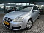 Volkswagen Jetta 1.6 FSI Trendline, Auto's, Gebruikt, 4 cilinders, 1246 kg, 116 pk