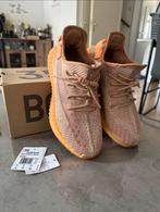Adidas Yeezy Boost 350 V2 Clay, maat 41 1/3., Ophalen of Verzenden, Zo goed als nieuw, Sneakers of Gympen