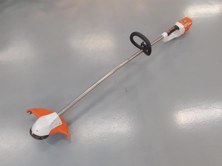 Stihl FSA 65 Accu grastrimmer, 2 draads maaibol, Nette staat, Tuin en Terras, Grastrimmers, Gebruikt, Accu, Ophalen