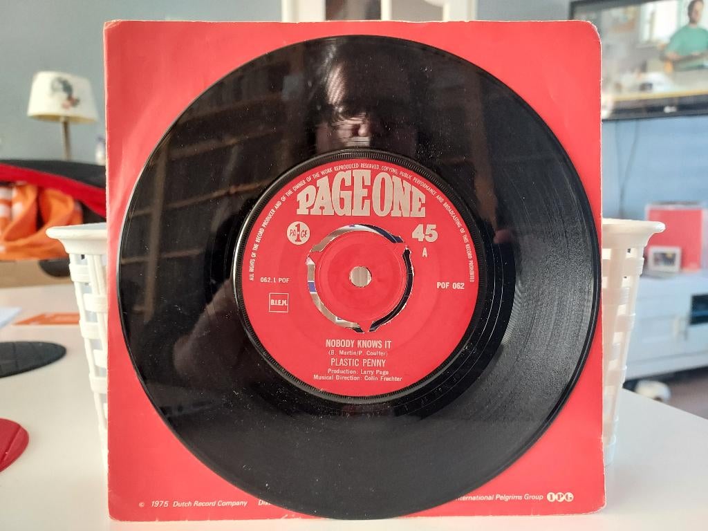 7" Single Plastic Penny - Nobody Knows It / Happy Just To Be, Gebruikt, 7 inch, Single, Ophalen of Verzenden